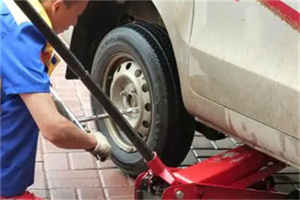 龙岗区附近拖车24小时服务热线电话